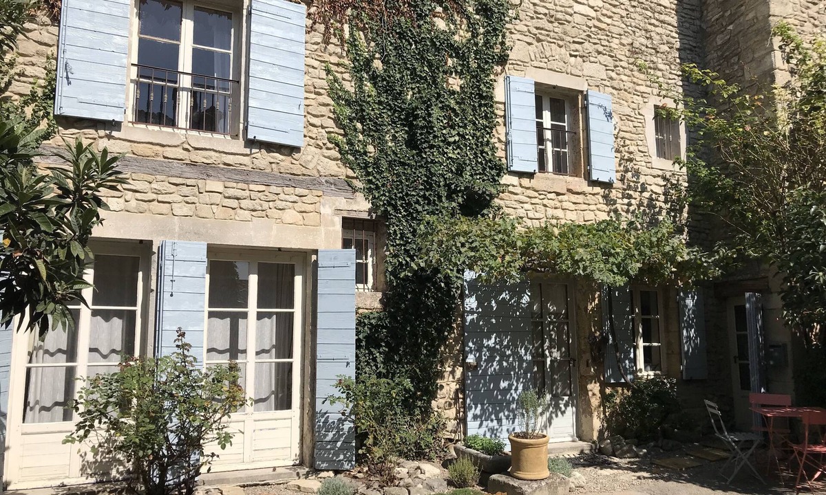 Saignon Cottage | Charming Rose Cottage, Saignon - in the heart of the Luberon in Provence