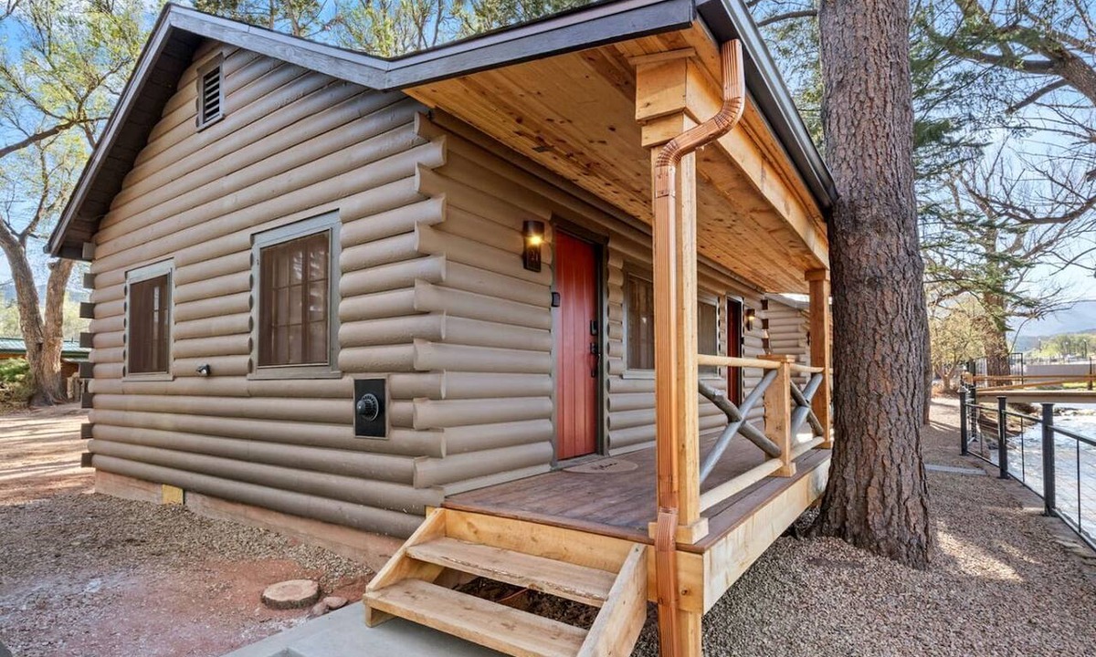 Colorado Springs Cabin | Charming Rustic Cabins with Private Outdoor Spaces near Garden of the Gods in Colorado Springs, Colorado