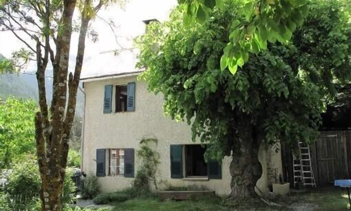 Les Thuiles House | Charming rustic cottage near Barcelonnette