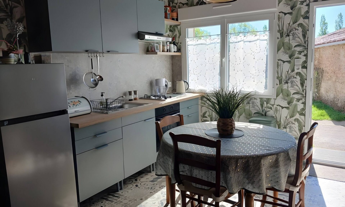 Chatillon-sur-Thouet Apartment | Charming Studio on the Outskirts of Parthenay