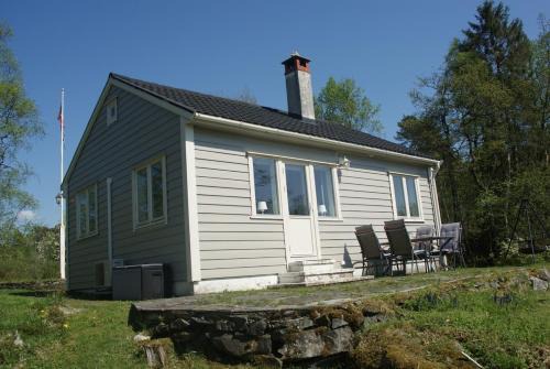 Ytrebygda House | Charming sea view