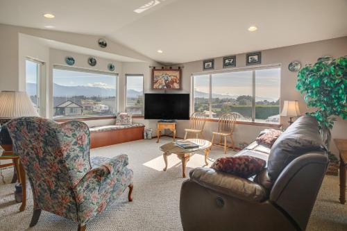 Sequim House | Charming Sequim House w/Olympic Peninsula Views!