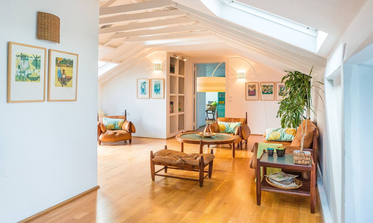 Cascais Apartment | Charming, spacious attic apartment in the heart of Cascais