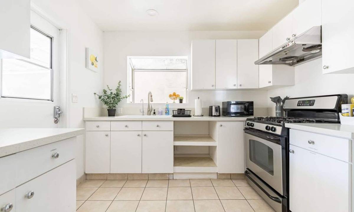 South San Gabriel House | Charming Spacious Home - Modern Comforts Prime Location