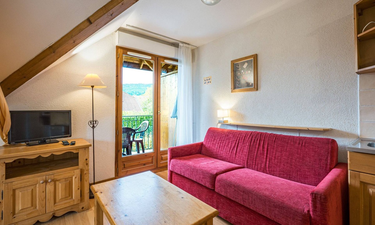 Giez Apartment | Charming studio, 4 sleeps, mountain view