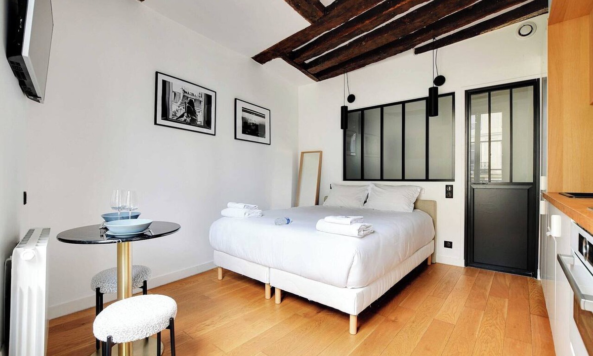 Saint-Gervais Apartment | Charming studio A/C - 2P - Le Marais