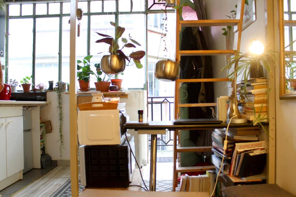 Amerique Apartment | Charming studio apartment parc des Buttes-Chaumont