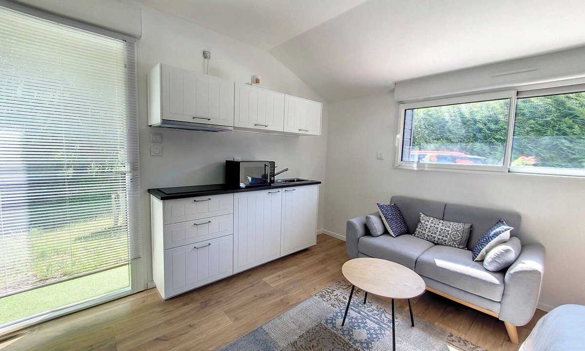 Ducey-les-Cheris Apartment | Charming studio with terrace