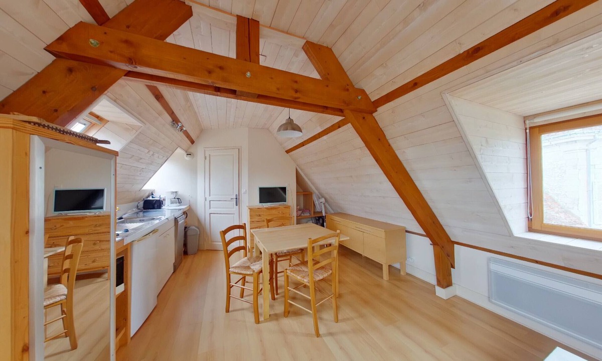 La Roche-Posay Apartment | Charming Studio 70m from the Baths, WiFi, Pets allowed