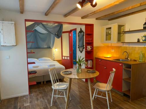 Volewijck House | charming studio in Amsterdam-Noord
