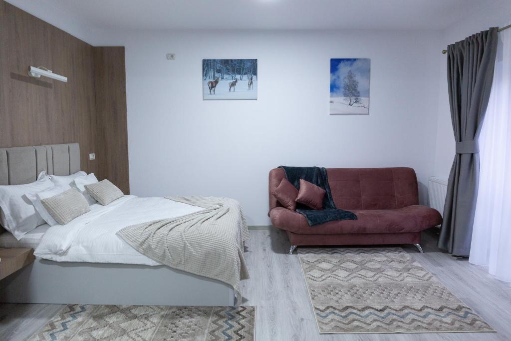 Frasin Apartment | Charming Studio in Frasin