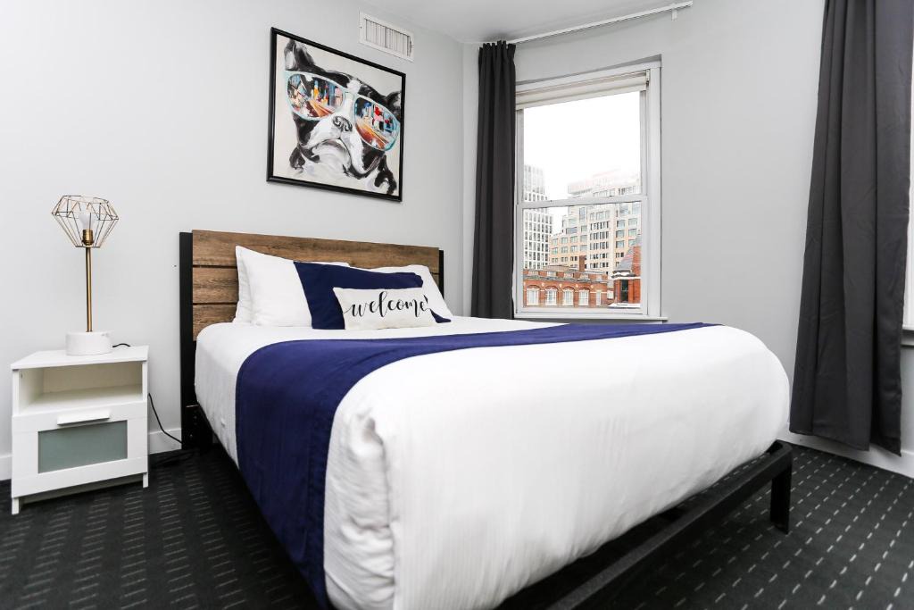 Back Bay Apartment | Charming Studio on Boston's Iconic Newbury St. #8