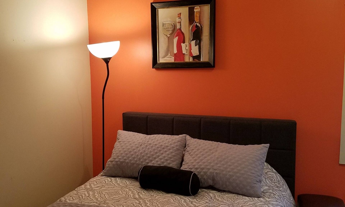 Tillamook Apartment | Charming studio: Walk to downtown & hospital. Short drive to beaches & hikes