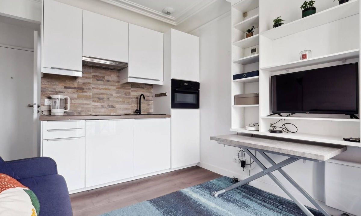 Saint-Victor Apartment | Charming studio with stunning views