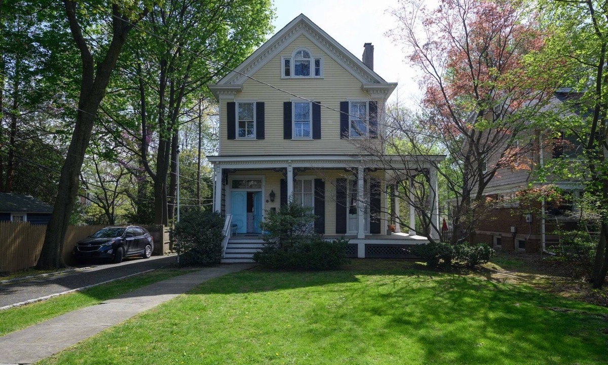 Upper Montclair House | Charming & stylish Victorian Farmhouse with lots of amenities!