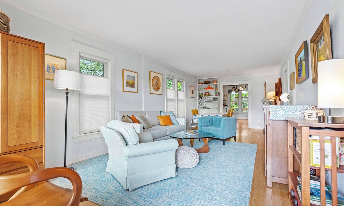 Columbia City House | Charming Sun Kissed Garden Home in Columbia City