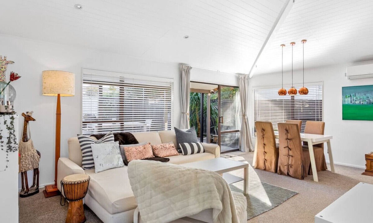 Three Kings Apartment | Charming Three Kings Home| by Furnished Rentals
