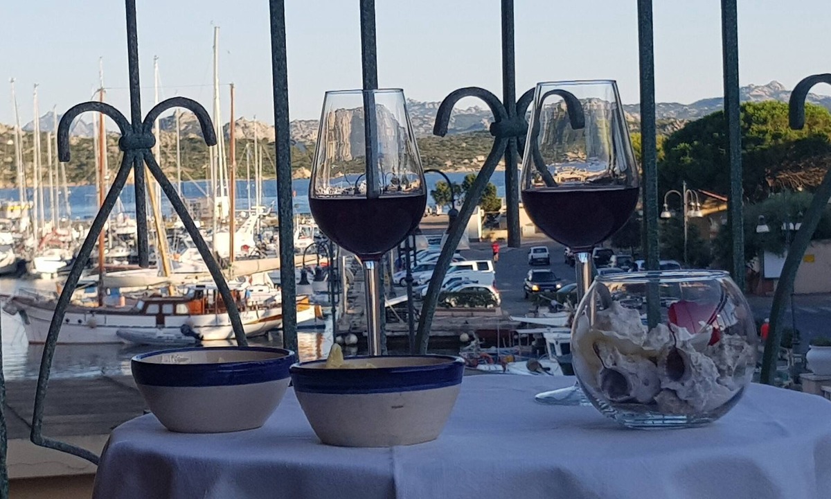 La Maddalena Apartment | Charming three-room apartment in the heart of the Cala Gavetta marina