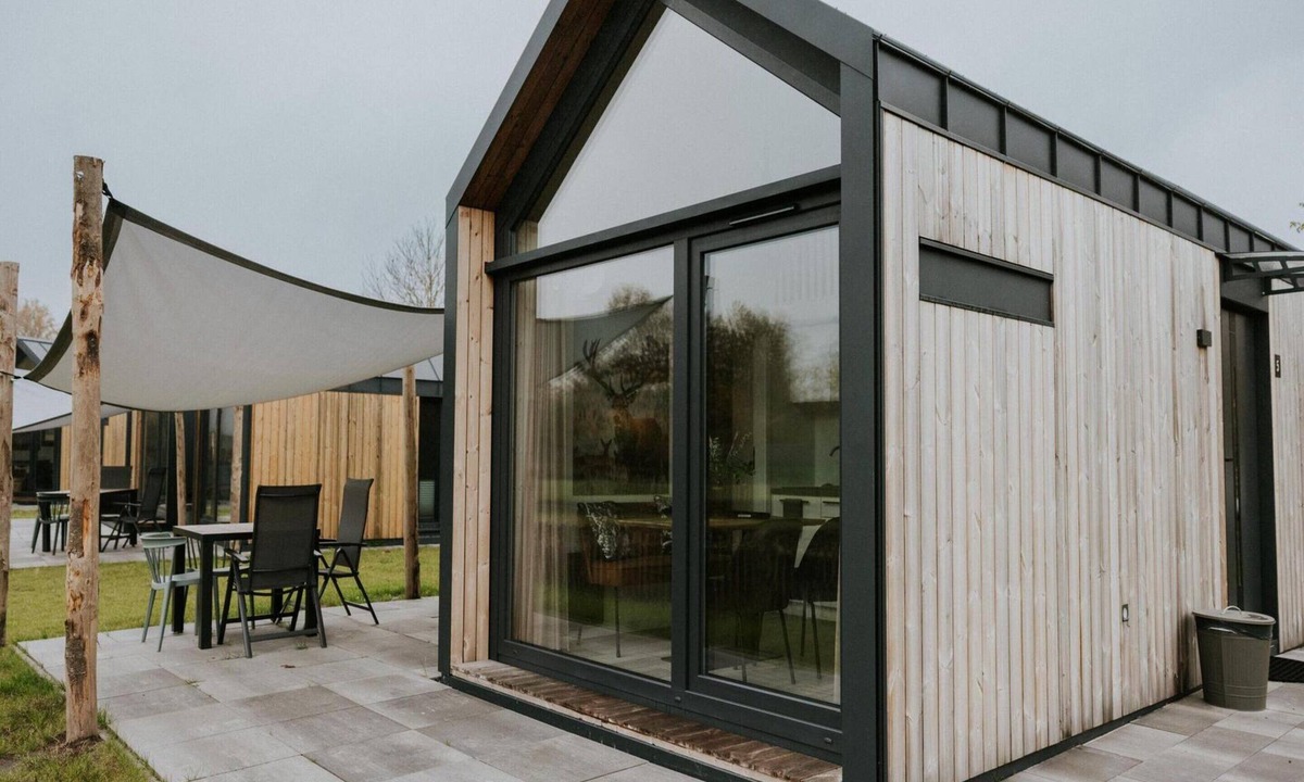 De Haar House | Charming Tiny House Getaway With Terrace