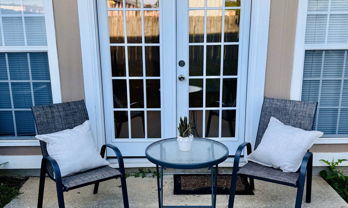 Enterprise House | Charming Townhome Minutes from Fort Novosel w/Pool Access