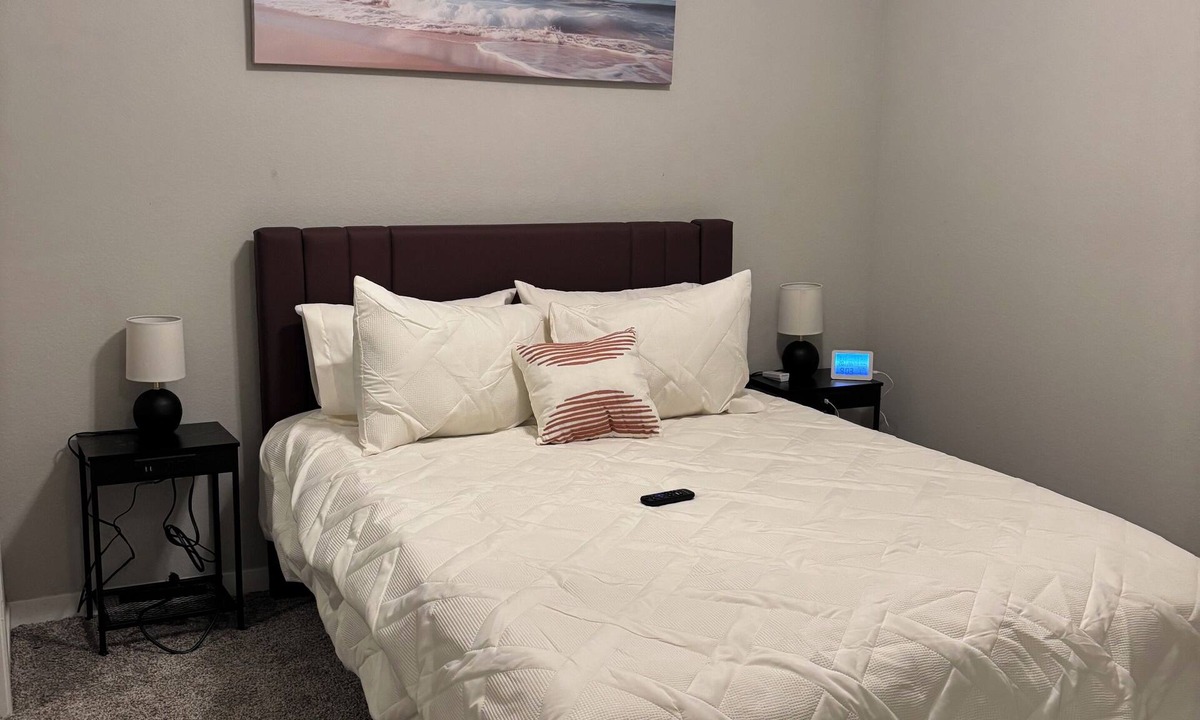 Village of Cottage Grove House | Charming townhome with AC, WiFi in fabulous Cottage Grove