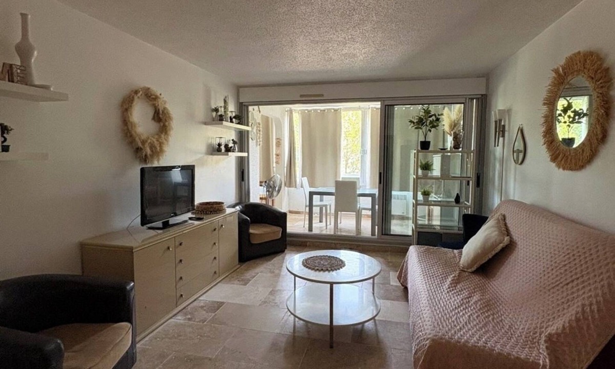 La Petite Motte Apartment | Charming two-bedroom apartment in La Motte-du-Couchant, 200 meters from the beaches