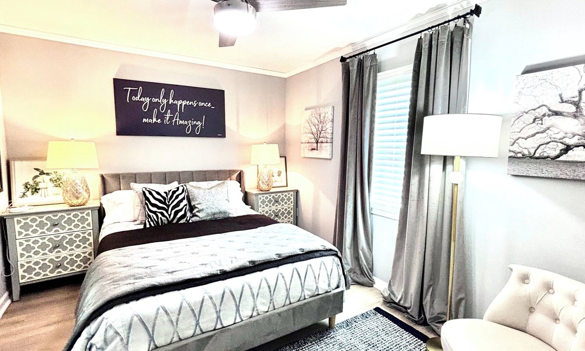 Inniswold Apartment | Charming two ensuites near hospitals & shops. Jefferson Hwy Bluebonnet