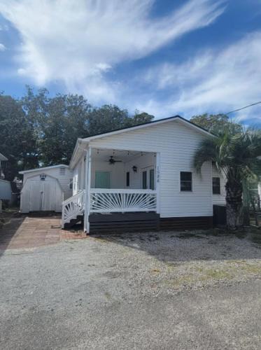 Surfside Beach House | Charming Updated Ocean Lakes Cottage Minutes from the Beach-Sea Glass Getaway