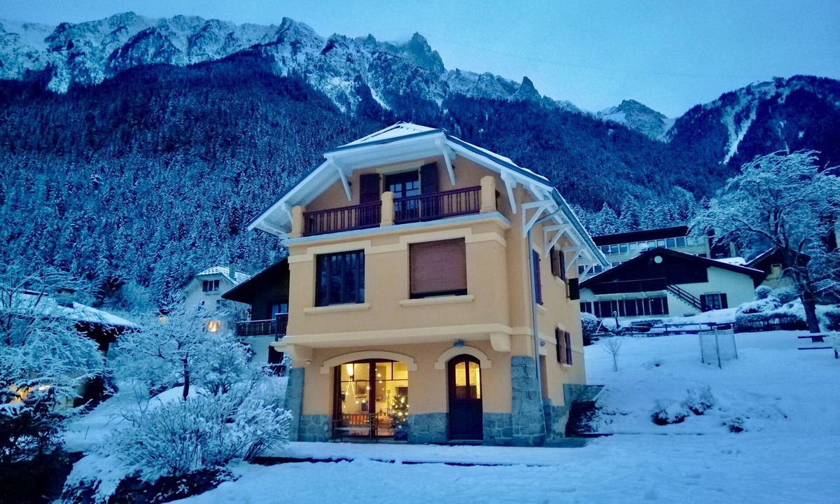 Chamonix-Mont-Blanc Ski Chalet | Charming villa in Chamonix, exceptional view of Mont Blanc