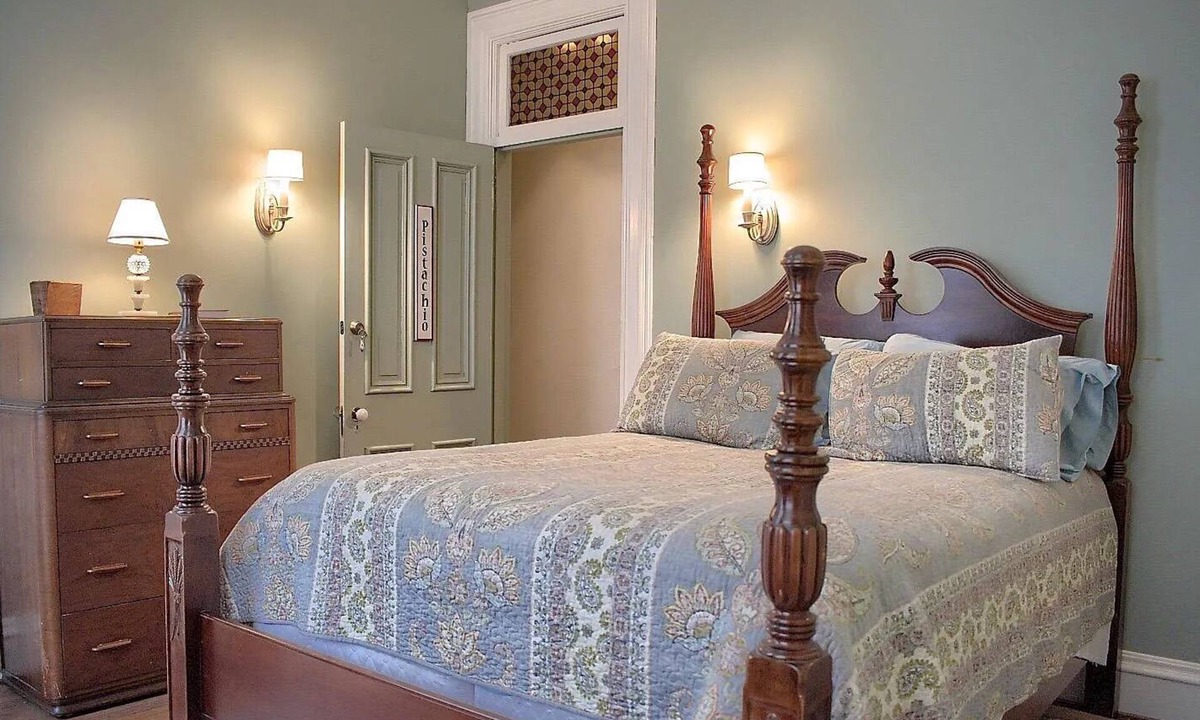 Ranshaw Bed & Breakfast | Charming Victorian Stay Near Knoebels