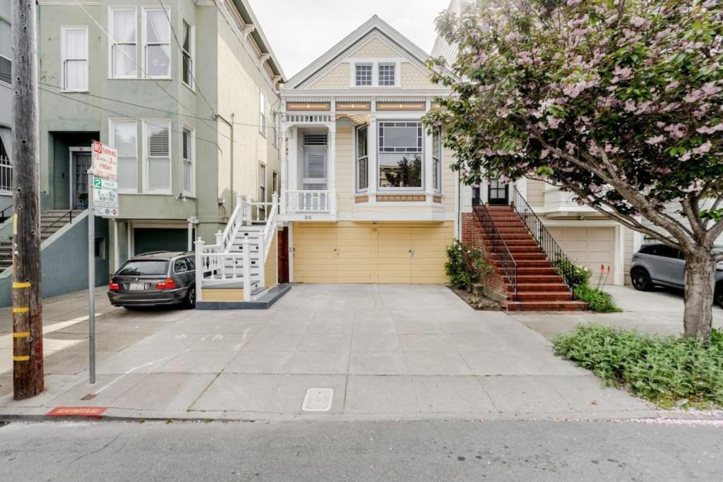 Lower Haight House | Charming Victorian Oasis with an Elegant and Spacious Haven