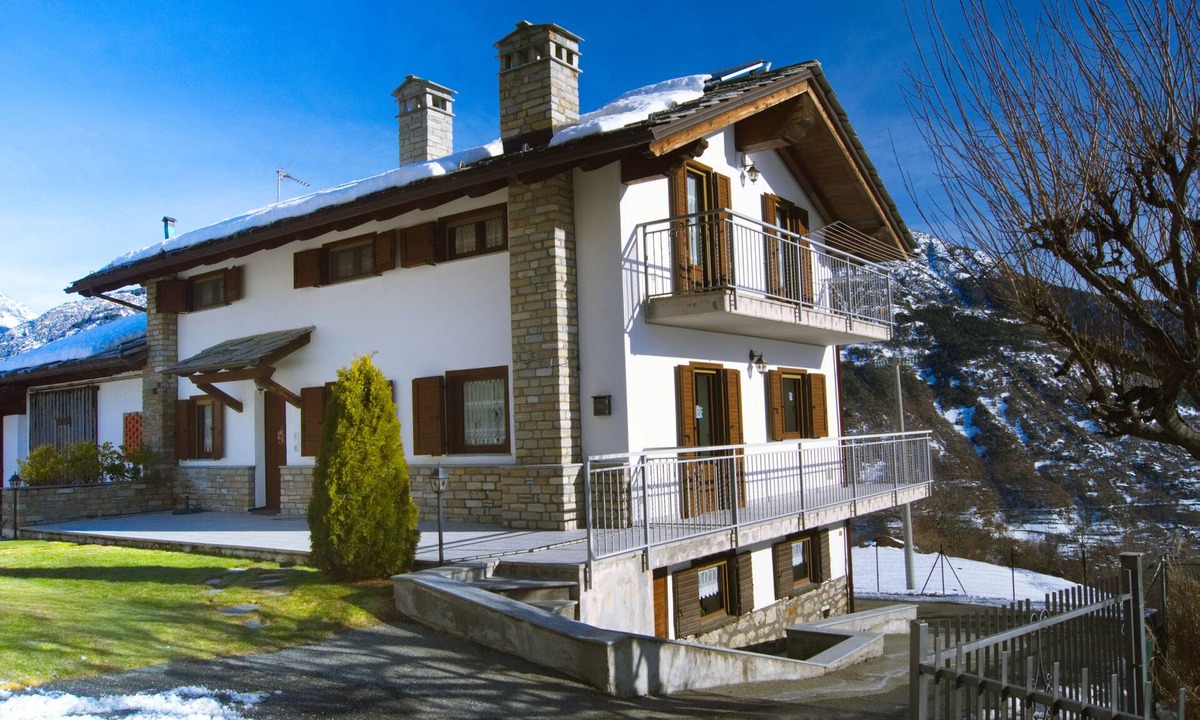 Fiou House | Charming Villa