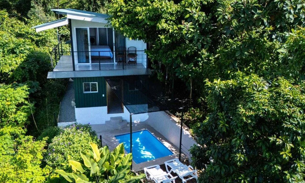 Dominical Villa | Charming Villa with Private Pool WiFi and AC in Fabulous Dominical.