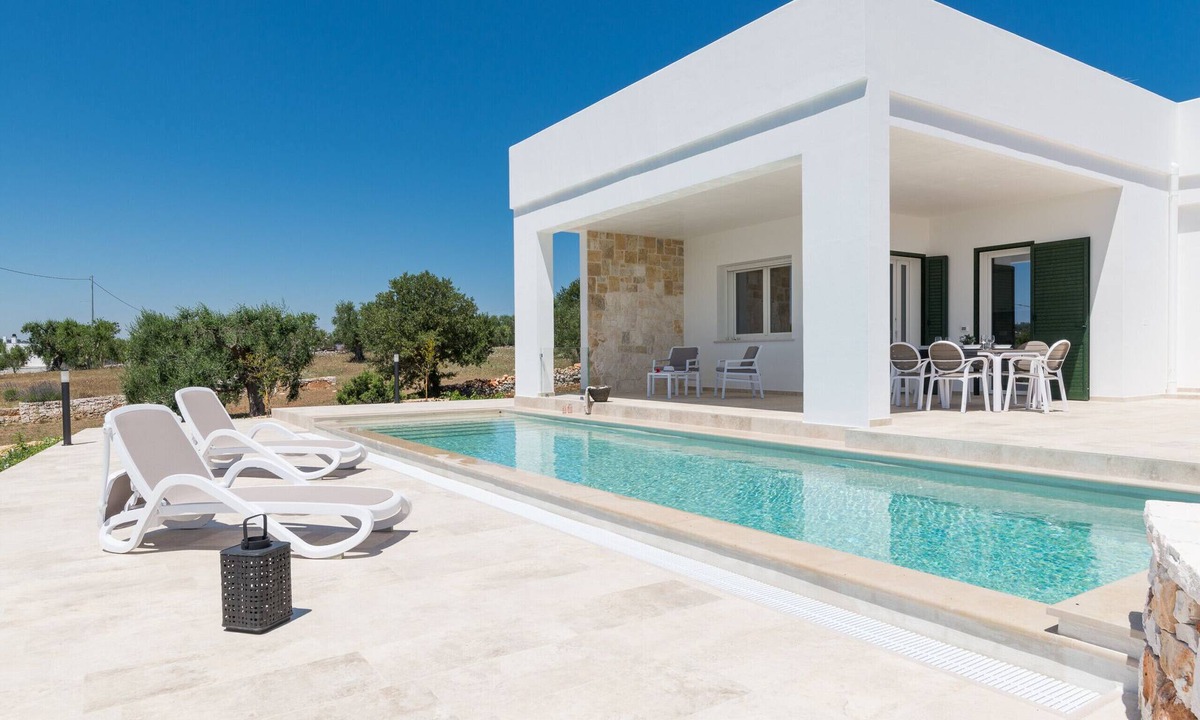 Ostuni Villa | Charming Villa with Pool by Wonderful Italy