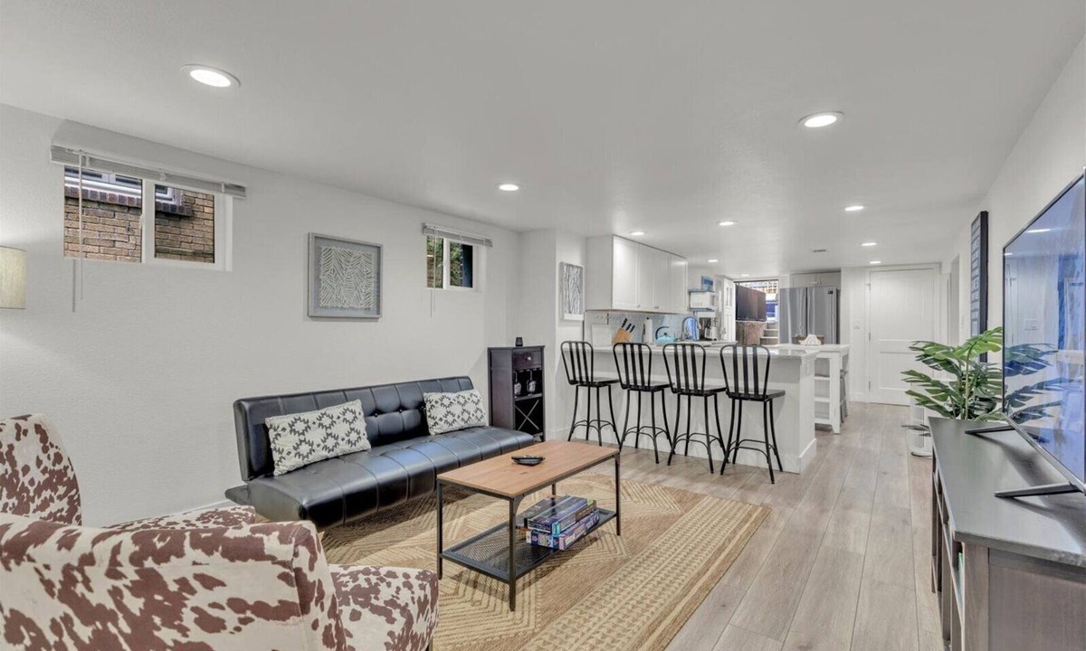 Washington Park West House | Charming Washington Park Getaway