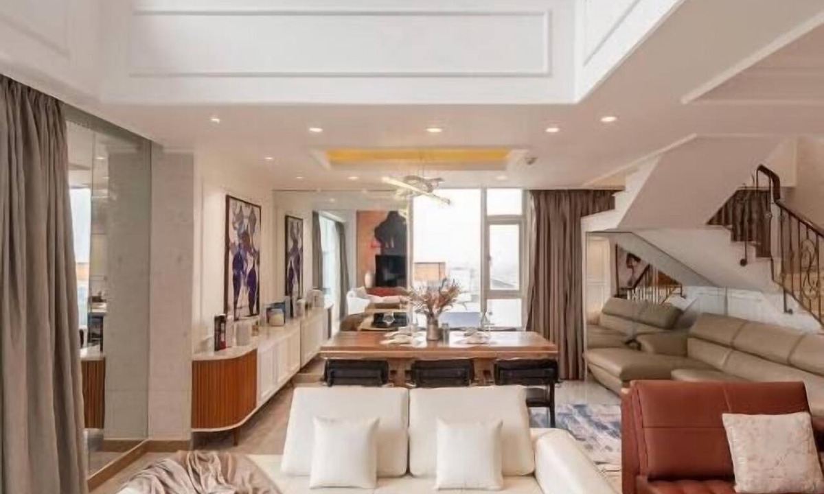 Thu Thiem Apartment | Charming white Saigon Penthouse