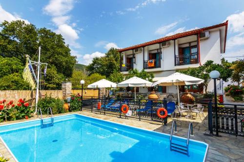 Platania Apartment | Charoula