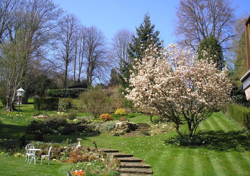 Dorking Bed & Breakfast | Chart House Bed and Breakfast