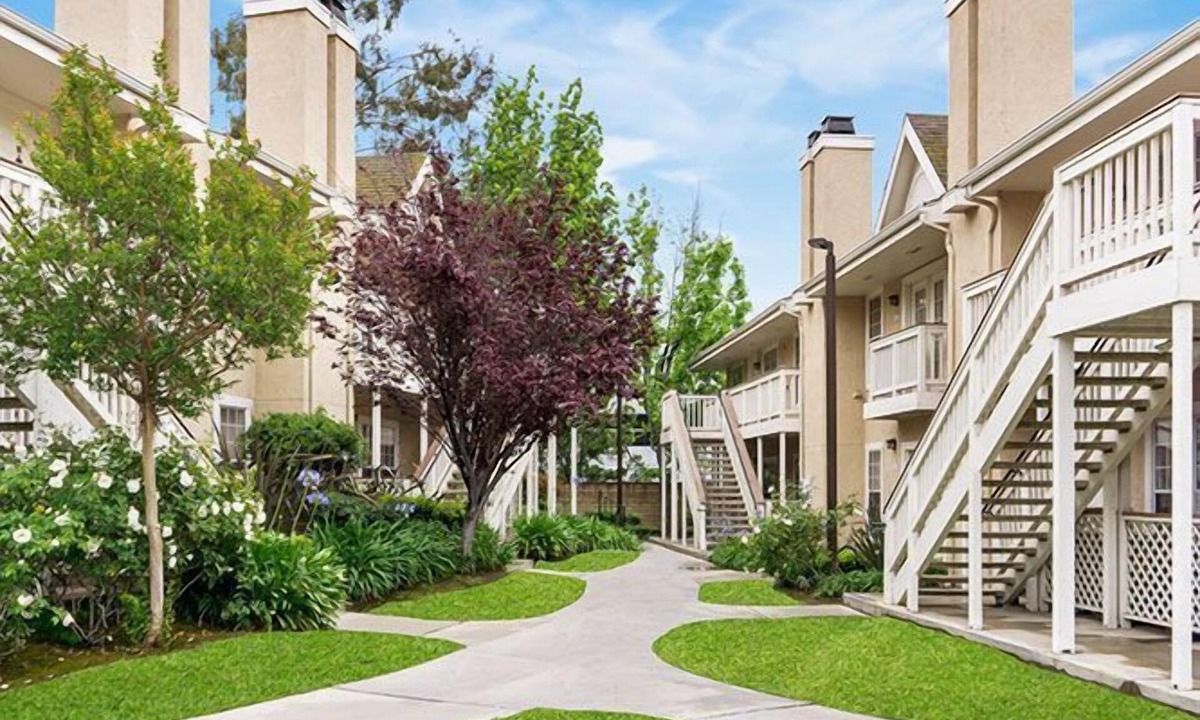 Brea Hotel | Chase Suites Hotel Brea-Fullerton