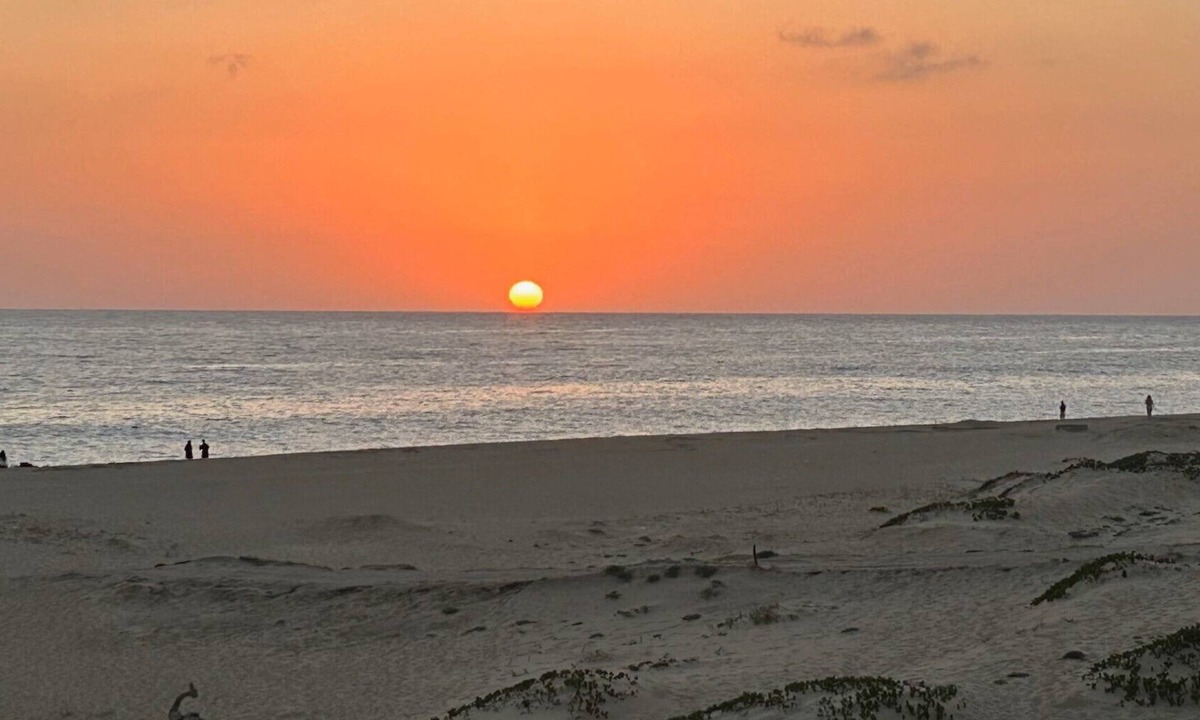 Cabo San Lucas Condo | Chasing Sunsets in Cabo - Pacific Ocean Beachfront 1B/1B Luxury Junior Suite