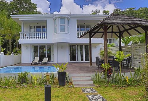 Beau Vallon Villa | Chateau Elysium - Two bedroom villa 2