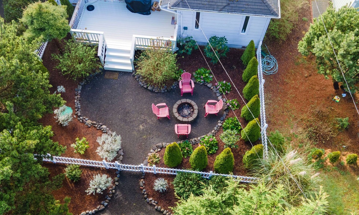 Florence House | Chateau Serenity Beach House Dog's Welcome