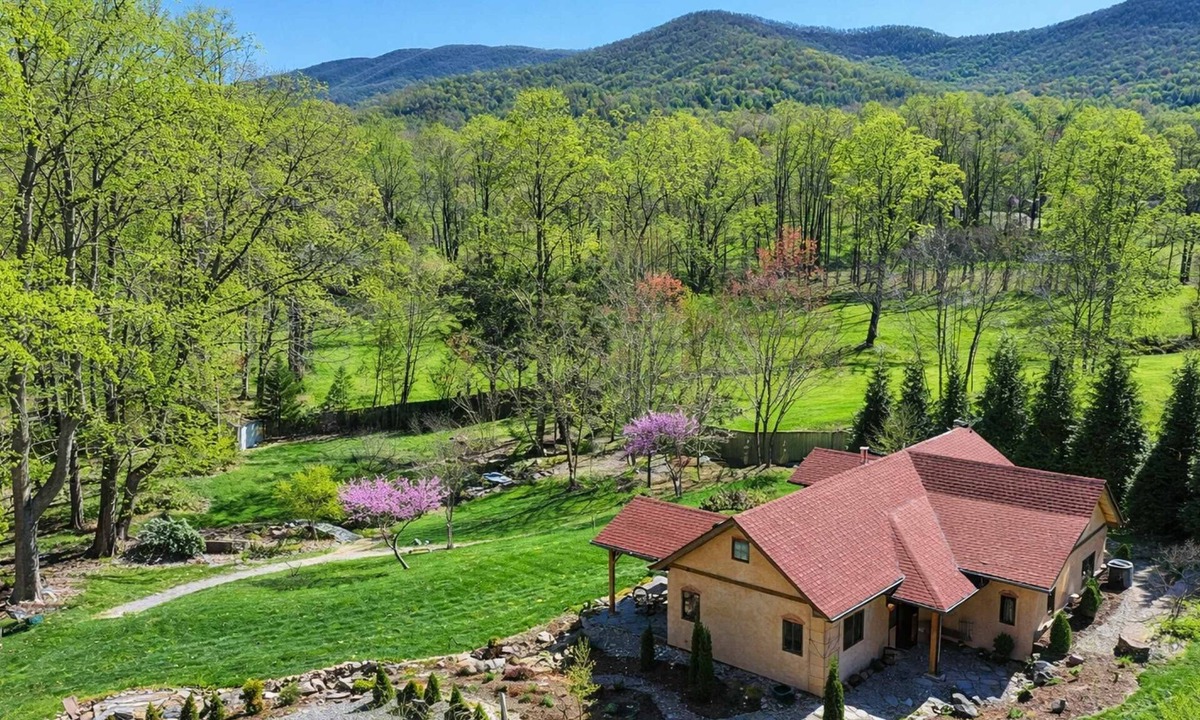 Black Mountain House | Chateau-Style Mountain Cottage | Brook Gardens