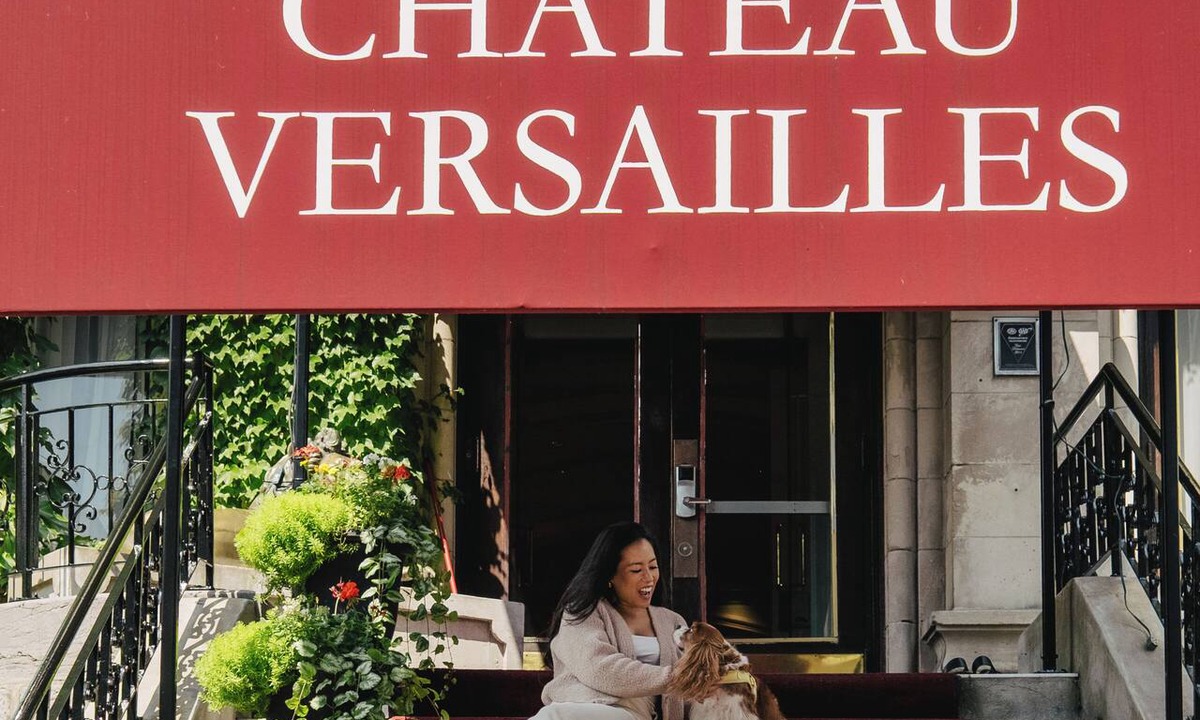 Downtown Montreal Hotel | Chateau Versailles