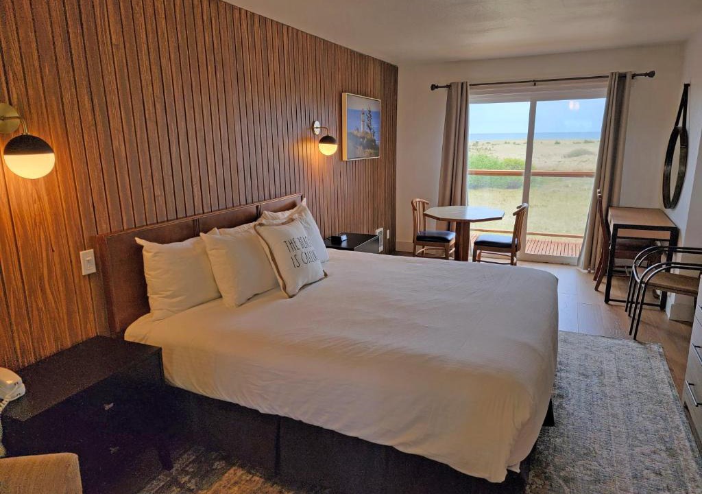 Long Beach Hotel | Chautauqua Resort & Conference Center