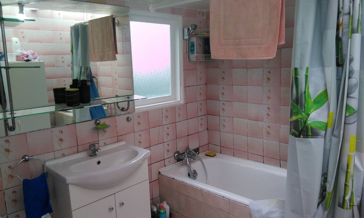 Punta Arenas House | cheap accommodation, central, steps from the waterfront
