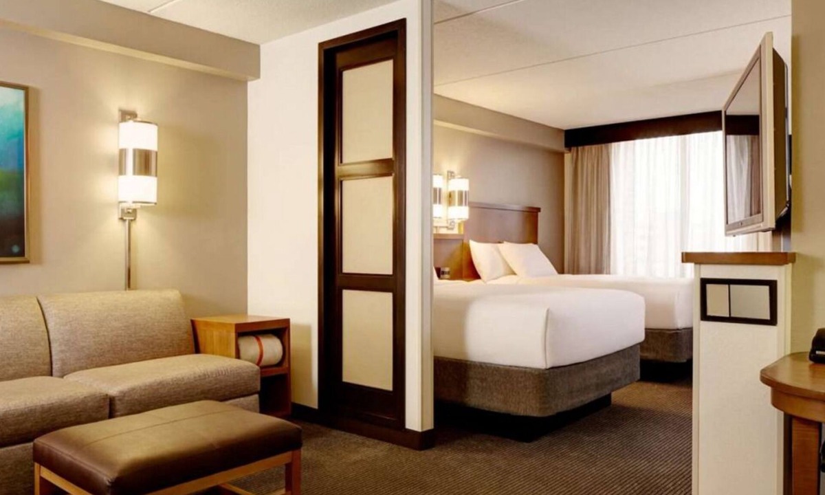 Tucson House | Check out Mt. Lemmon! 3 Pet-friendly Suite with FREE Parking! Seasonal Pool!