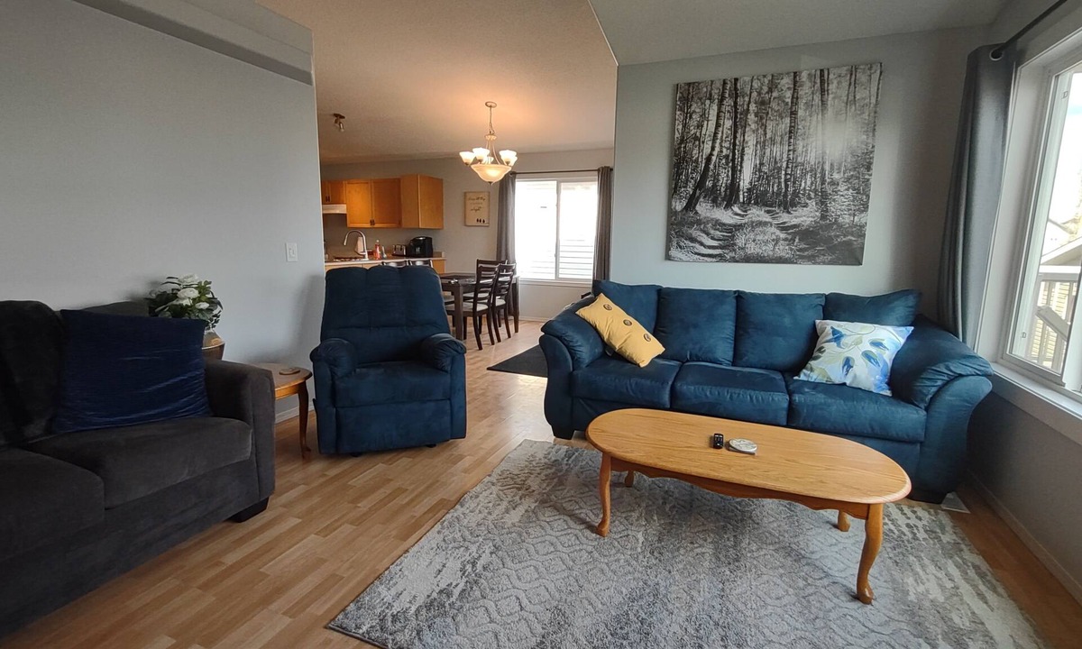 Grande Prairie House | Cheerful 3 Bedroom Home - Fully Stocked, Clean & Pet Friendly!