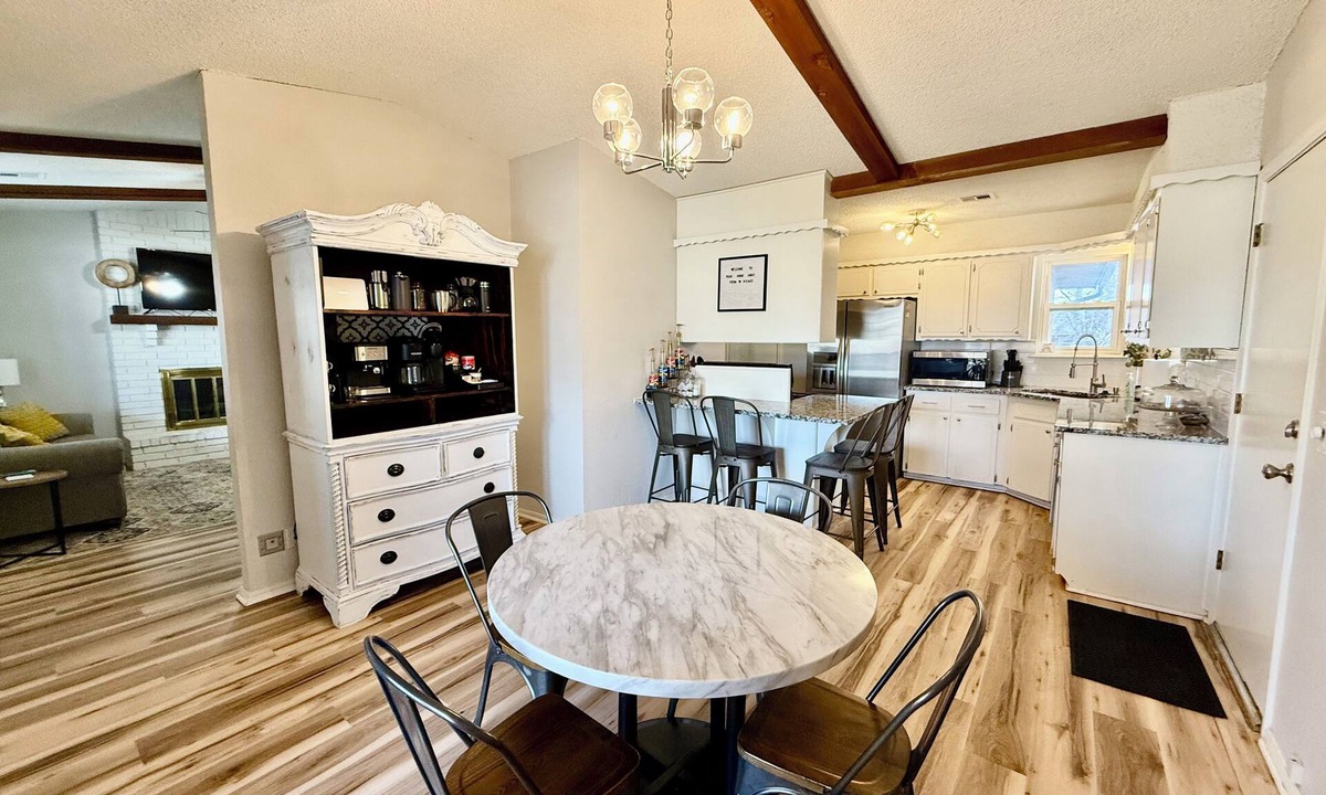 Broken Arrow House | Cheerful 3-br home w/gourmet coffee bar, patio, fenced backyard