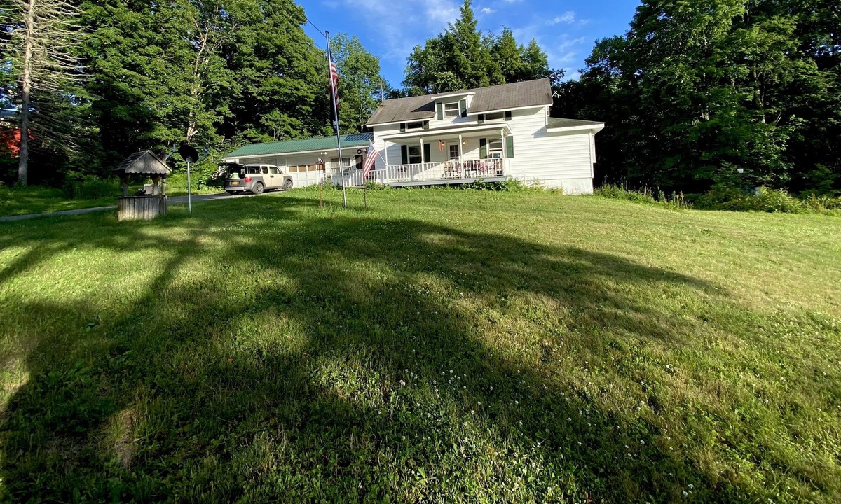 Mount Vision Other | Cheerful two bedroom Farmhouse